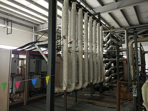 Индукционный нагрев для системы трубопроводов жидкостей