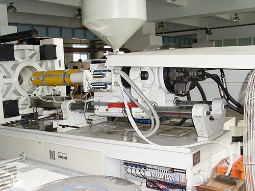 Индукционный нагрев для станков для обработки пластика